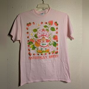 Strawberry shortcake Pink Graphic T-Shirt - Naturally Sweet nwt size medium